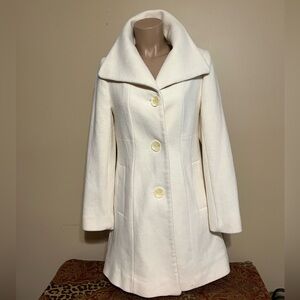 Elegant Off White “ANNE KLEIN” Pea Coat. Very warm. Never worn. No tags